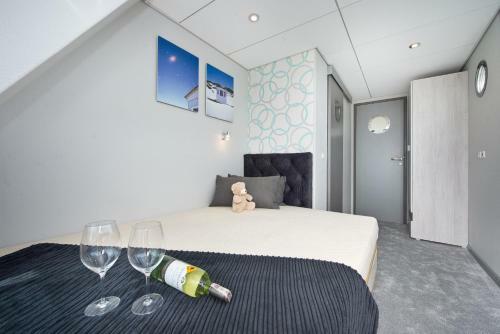 Houseboat