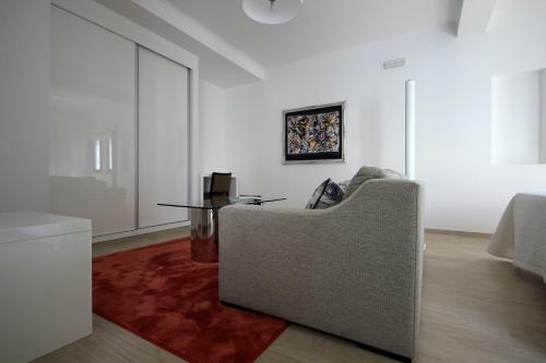 Bed & Breakfast L&f House