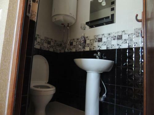 Hostal Udesiani's Family Guesthouse