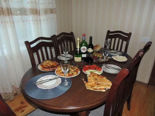 Hostal Udesiani's Family Guesthouse