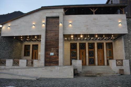Hotel Night & Theater