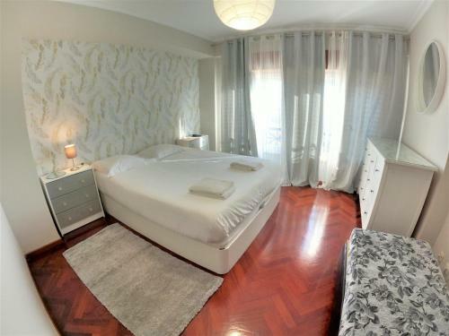 Apartamento Sintra, T3 Duplex With Magnificent Views And Balcony