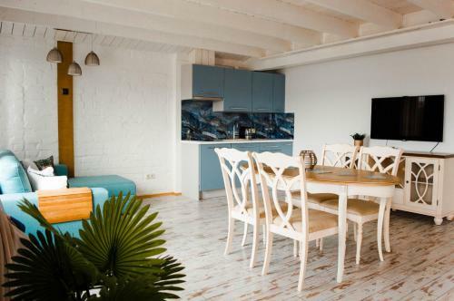 Seaside Apartments