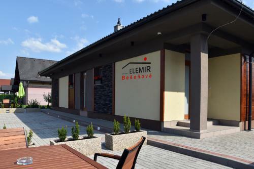 Apartamento Elemir