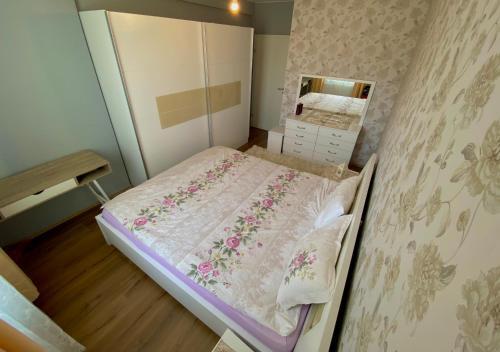Royal Luxury Apartment 2