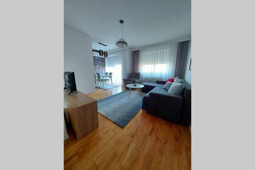 Apartment 13c