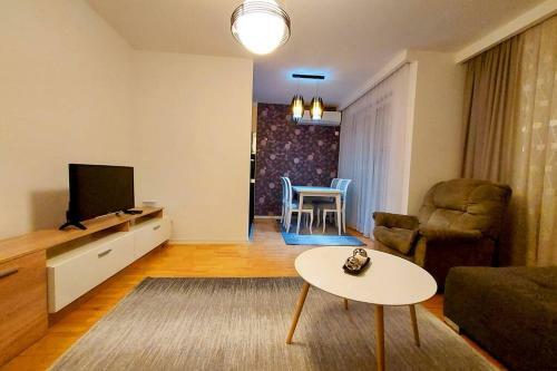 Apartment 13c