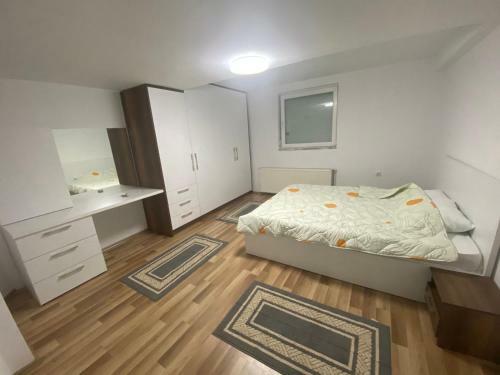 Royal Apartment Near Royal Mall