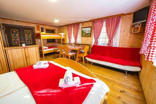 Hostal Slovenian Traditional Guest House