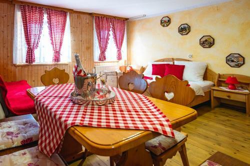 Hostal Slovenian Traditional Guest House
