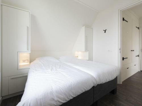 Luxury Villa With A Sauna, At The Tjeukemeer