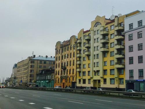 Riverside Promenade Apartment