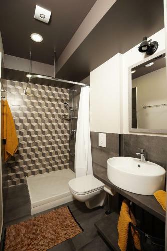 Apartamento New Bohemian Crash Pad In Riga Center