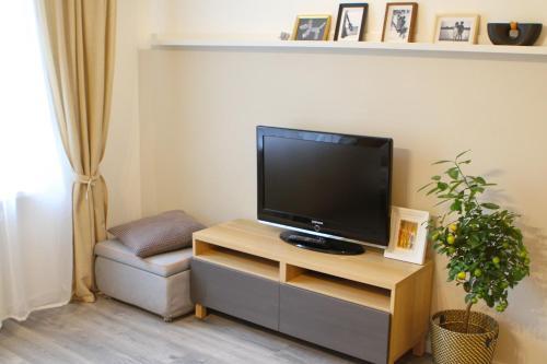 New! Cozy Apartment With Free Guarded Parking