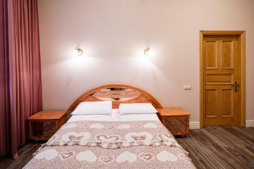 Old Riga 2 Bedroom Vecpilsetas Street Apartment