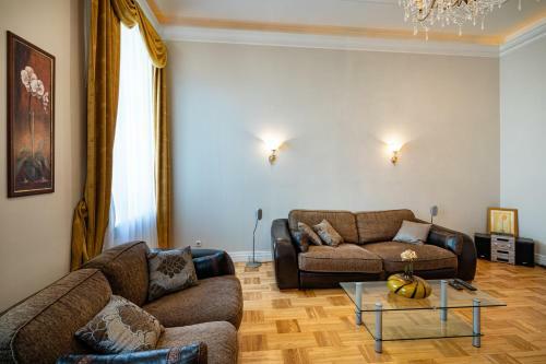 Old Riga 2 Bedroom Vecpilsetas Street Apartment