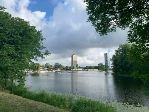 Triada Apartament Near The Park And River Daugava