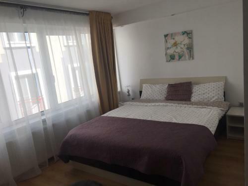 4 Seasons Apartments