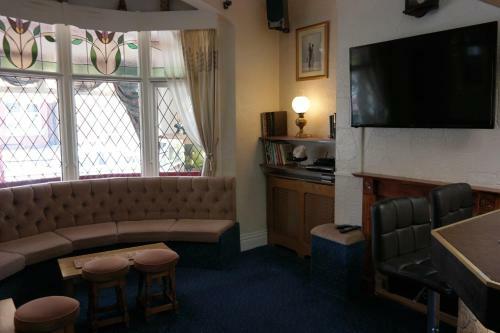 Hostal The Merecliff Hotel
