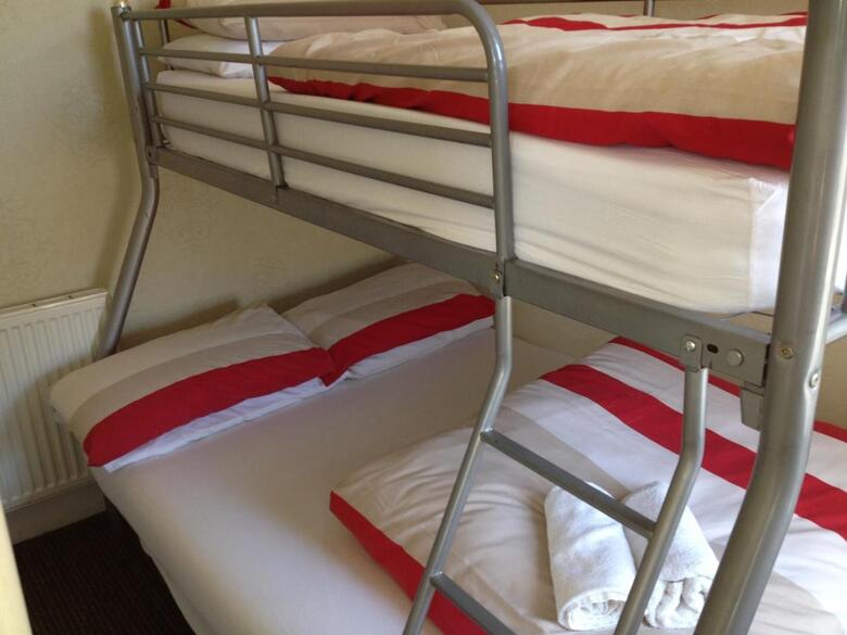 Hostal Glenheath Hotel