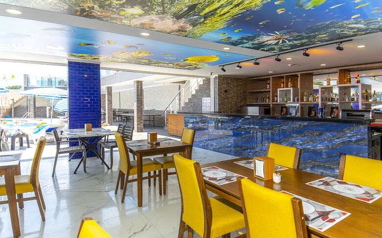 Relax Beach Hotel