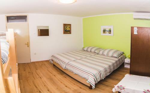Apartma Son?ek