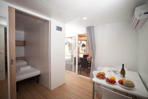 Mediteran Travel Mobile Homes In Camping Terme ?ate?