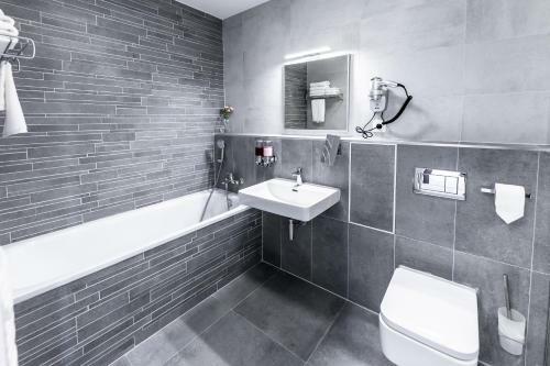 Bed & Breakfast More Than Hotel & Accommodation