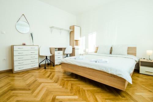 Comfort City Center Apartment By Kovee