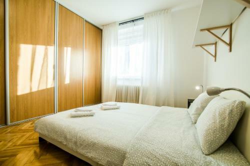 Comfort City Center Apartment By Kovee