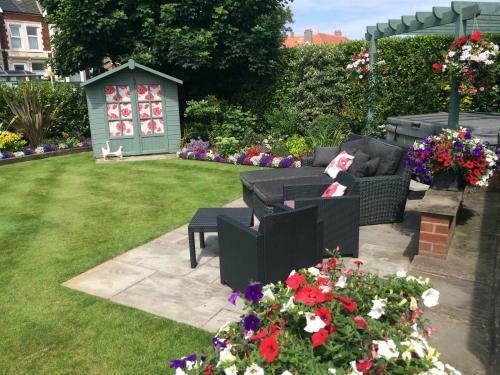 Bed & Breakfast Number One St Lukes