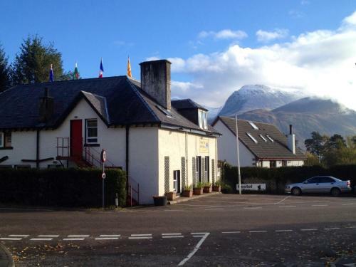 Chase The Wild Goose Hostel