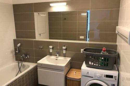 Nfs - N�rodn� Futbalov� ?tadi�n - Apartman