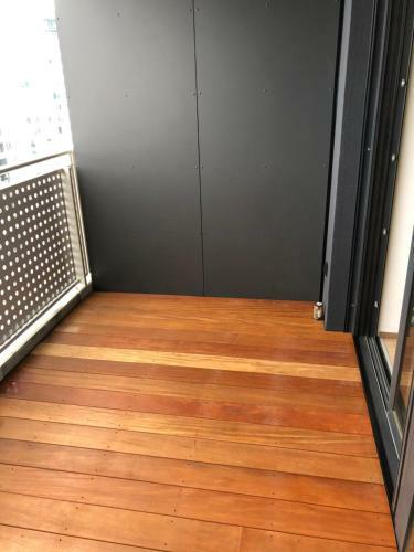Nfs - N�rodn� Futbalov� ?tadi�n - Apartman