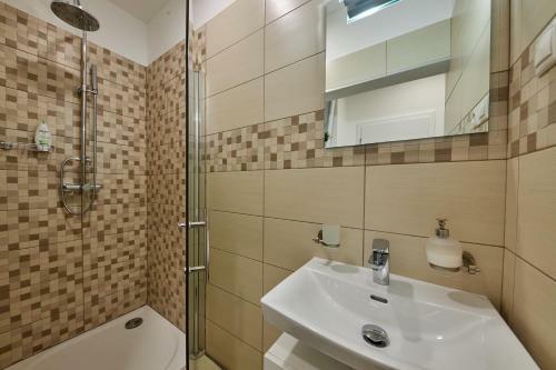 Le Monde Apartment Bratislava - Amazing 5bdr In Downtown