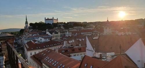 Le Monde Apartment Bratislava - Amazing 5bdr In Downtown