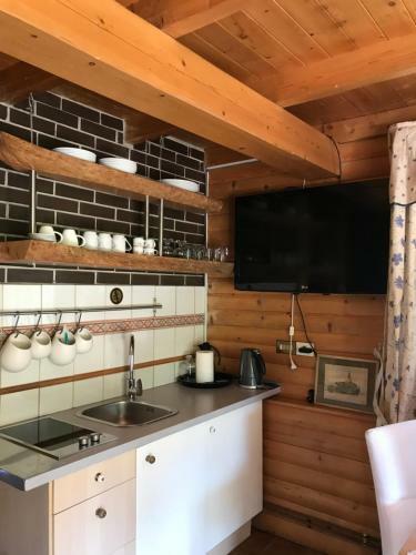 Hostal Wooden Cottage