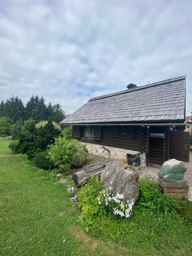 Hostal Wooden Cottage