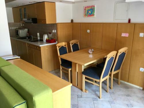 Apartamentos J-max