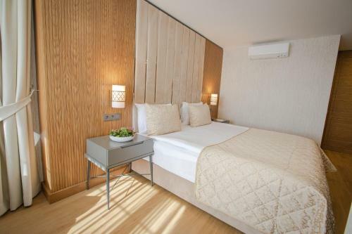 Bah�elievler Hotels