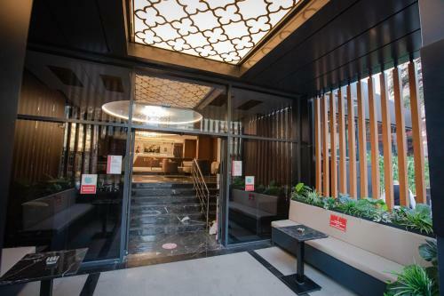 Bah�elievler Hotels