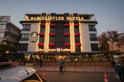 Bah�elievler Hotels