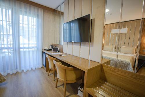 Bah�elievler Hotels