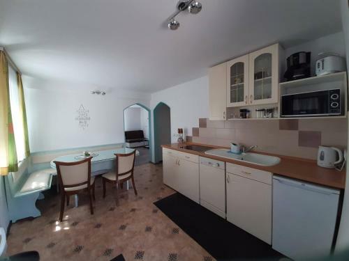 Apartma ?irovnik