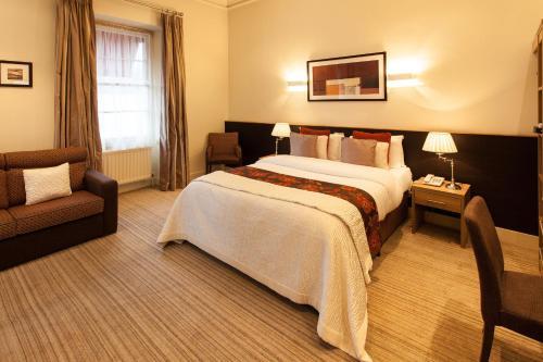 Strangford Arms Hotel