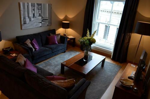 Residence 6 Luxury Serviced Apartments