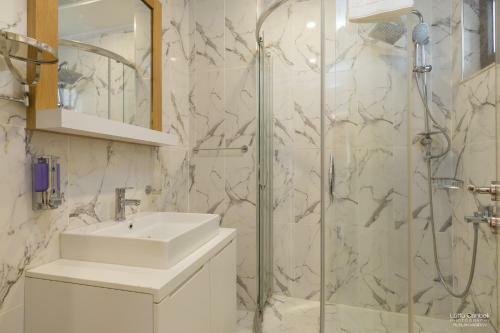 Apartamento �nalo?lu Suites