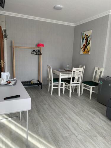 Hotel ?????