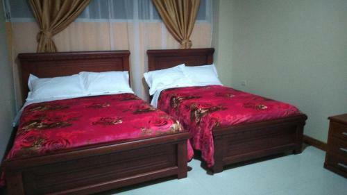 Hostal Hotel Dub�i