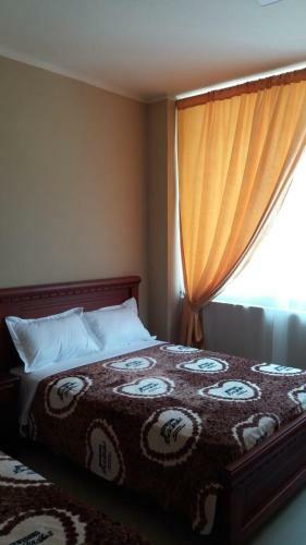 Hostal Hotel Dub�i